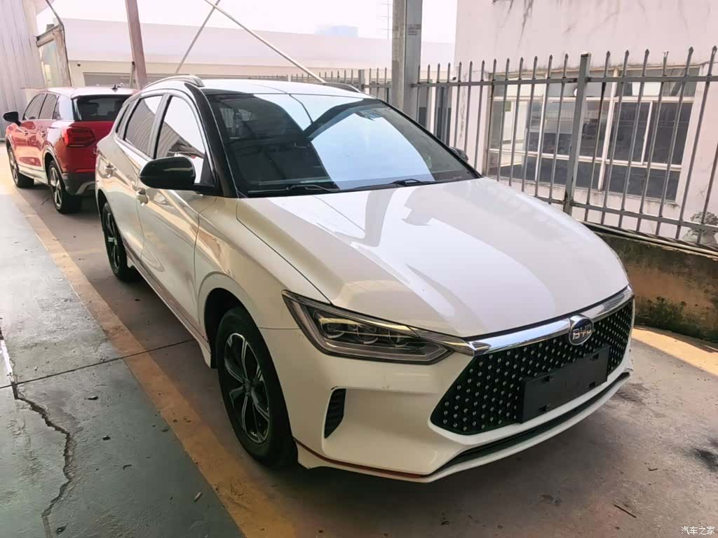 BYD E2, 2020 4