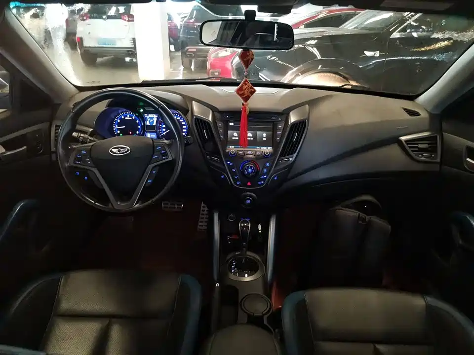 Hyundai Veloster