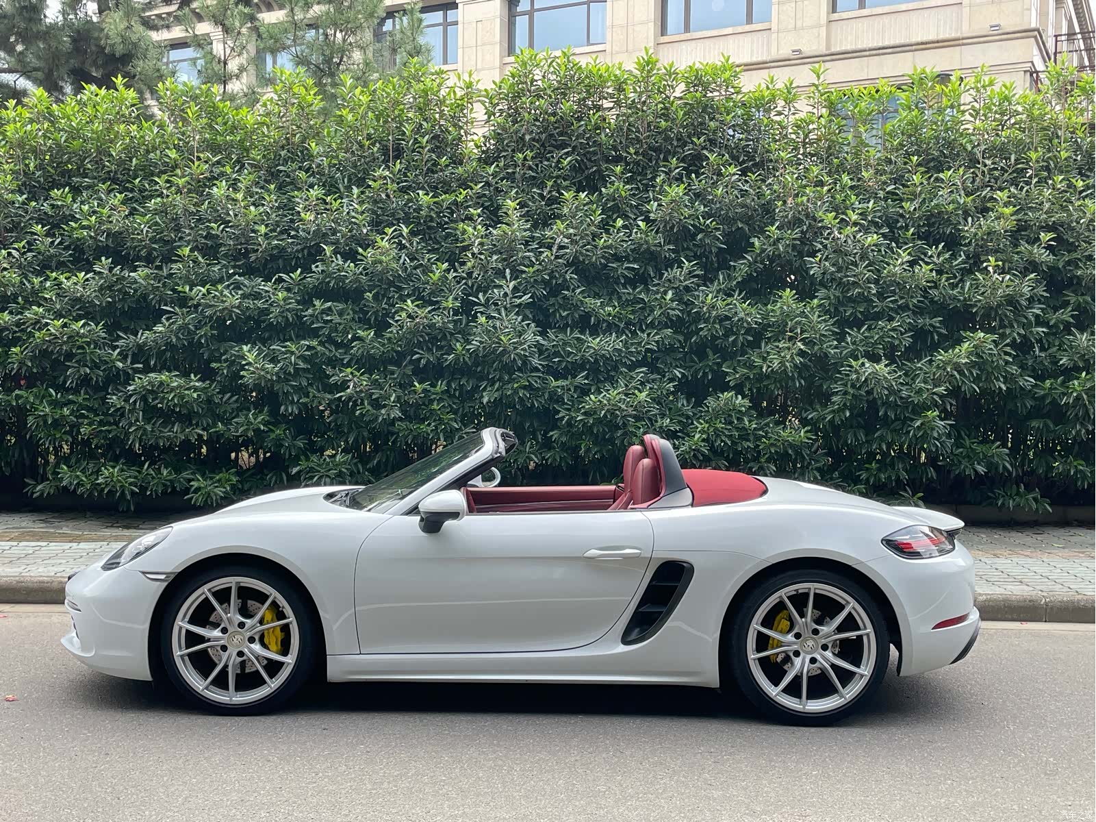 Porsche Boxster, 2018 все фото