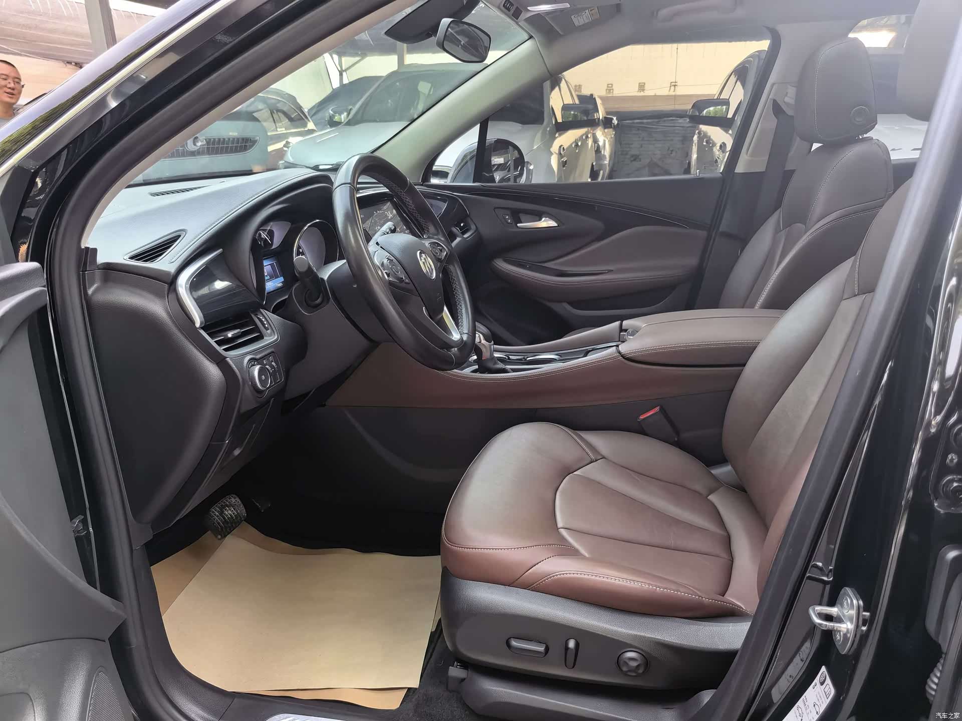 Buick Envision Plus, 2020 4