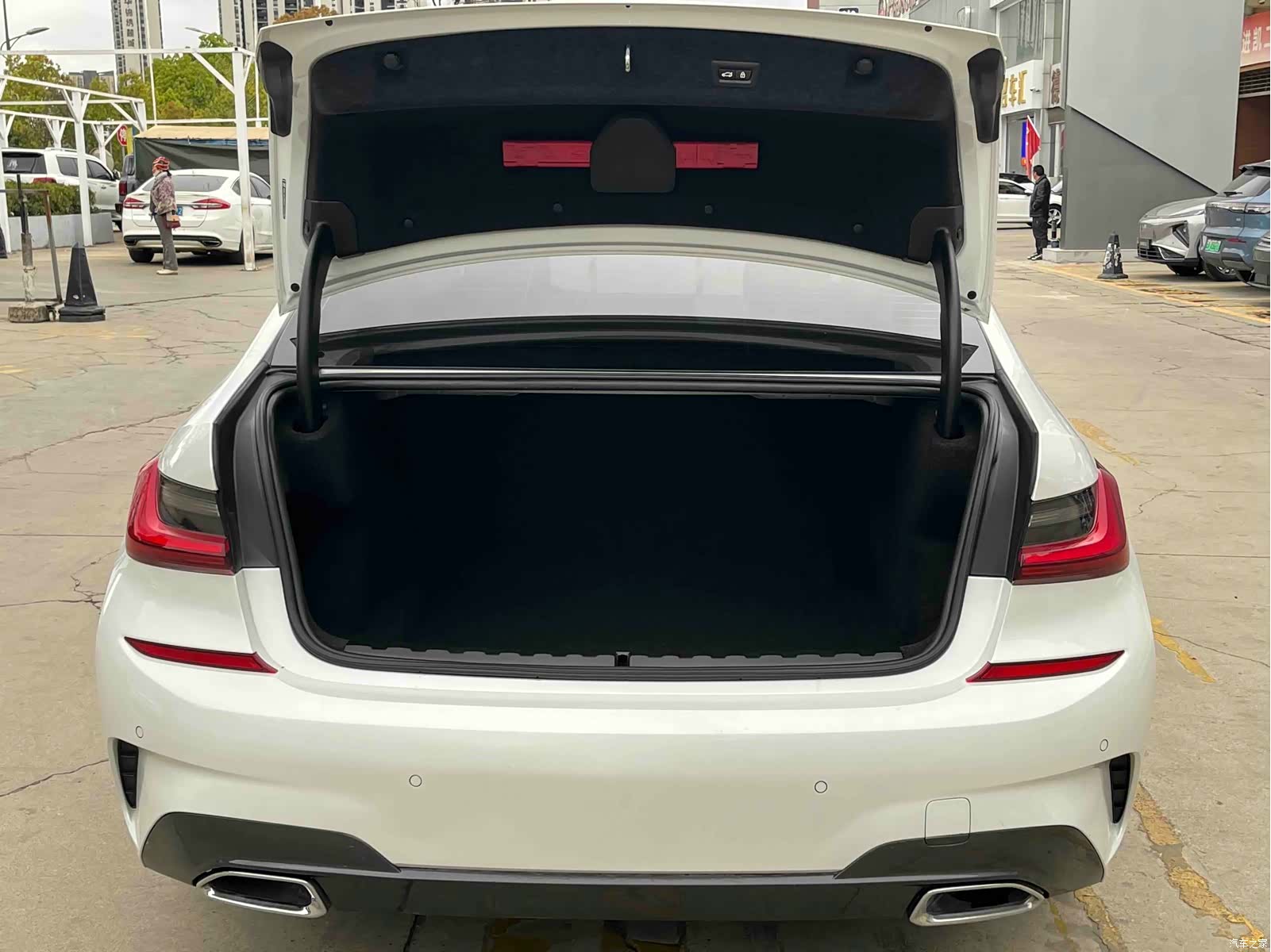 BMW 3 Series, 2022 11
