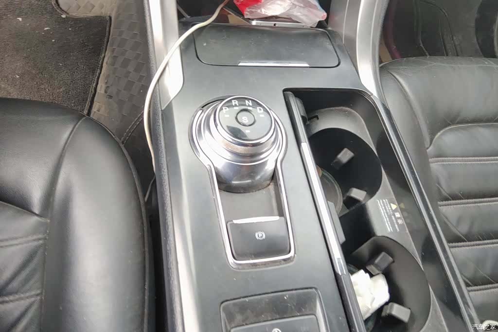 Ford Mondeo, 2017 16