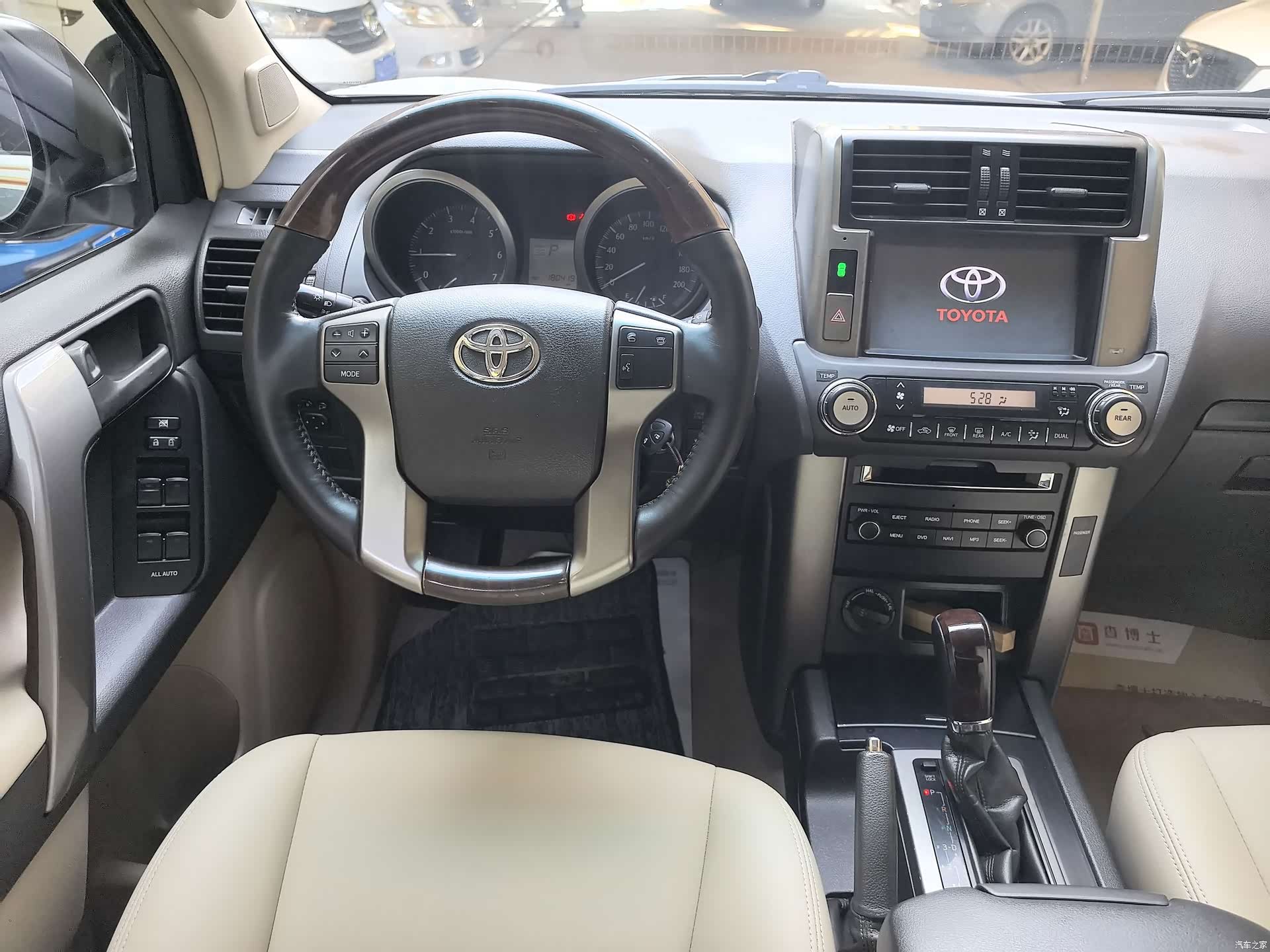 Toyota Prado, 2011 10