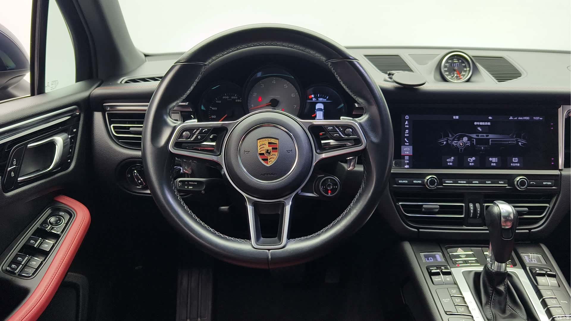 Porsche Macan, 2020 11