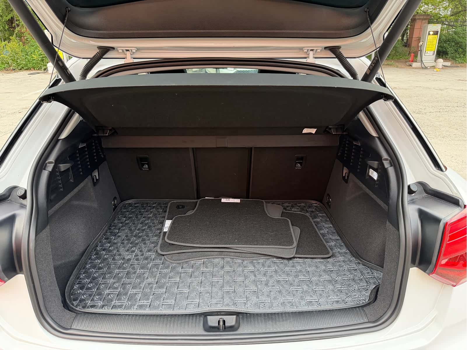 Audi Q2L, 2022 21