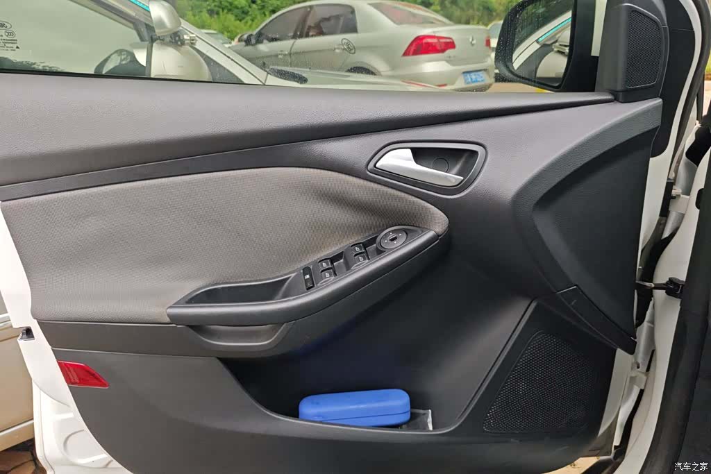 Ford Focus, 2014 7
