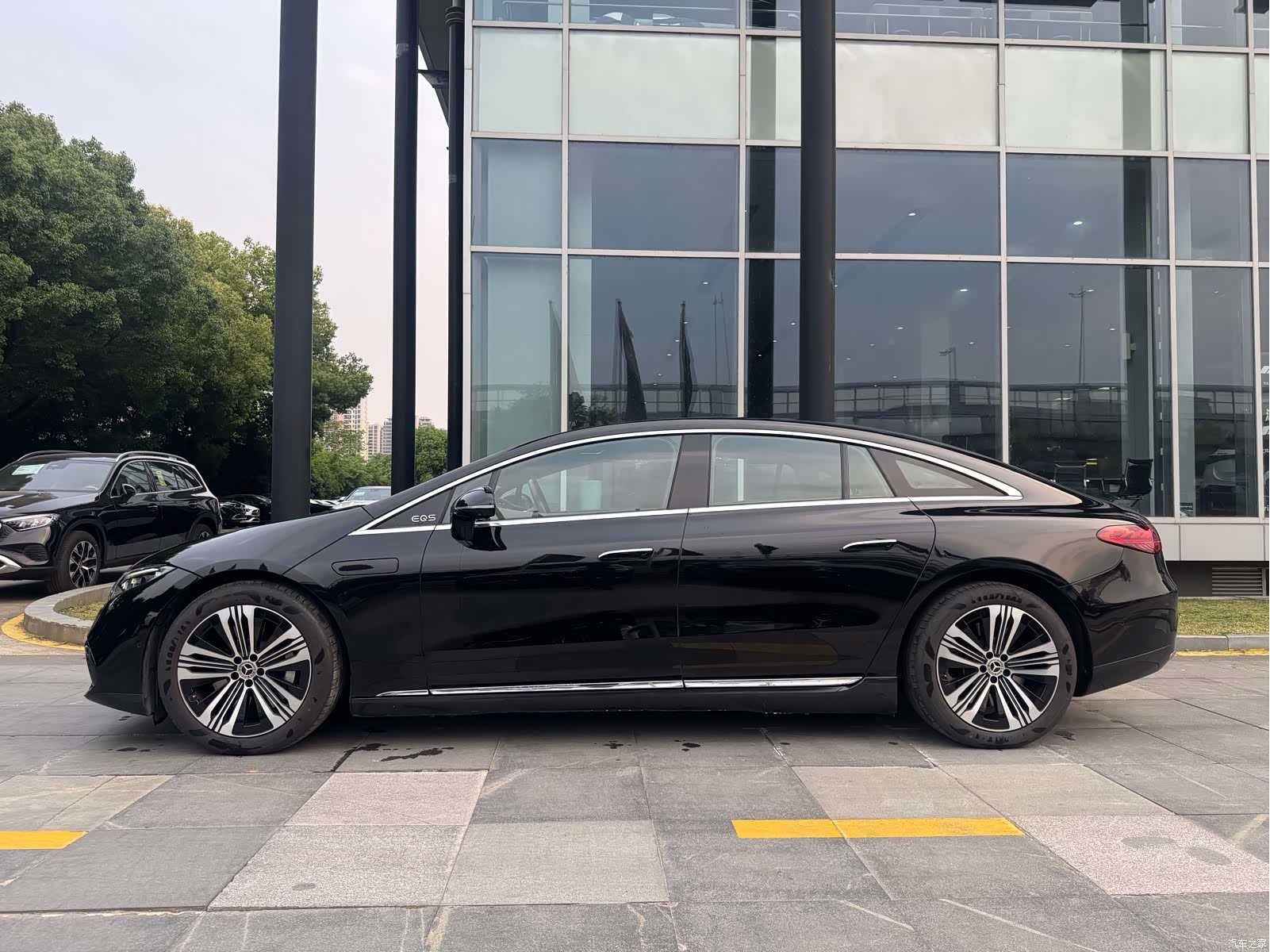 Mercedes-Benz EQS, 2024 все фото