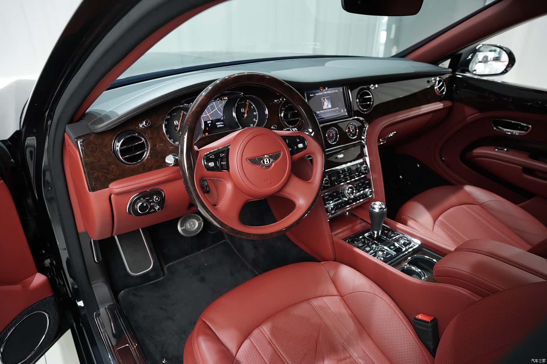 Bentley Mulsanne, 2020 4