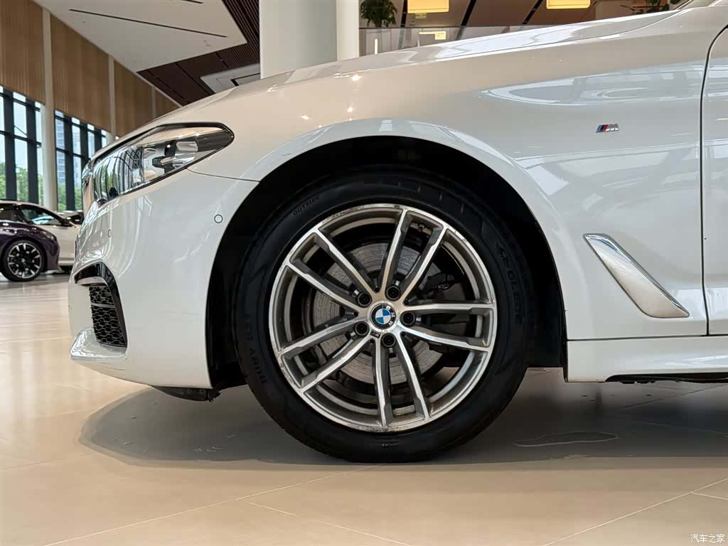 BMW 5 Series, 2020 9