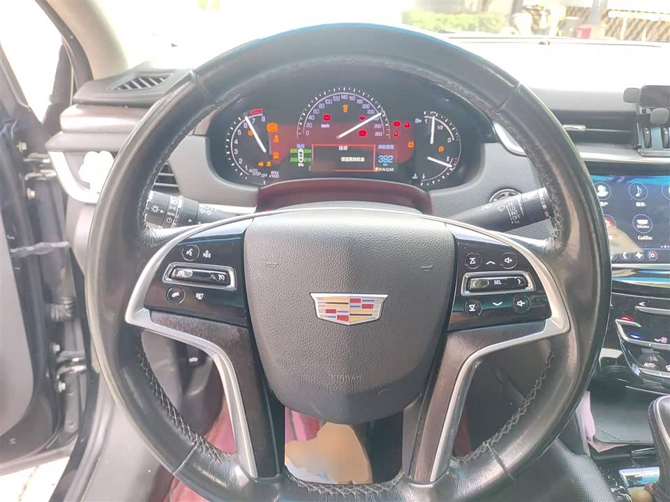 Cadillac XTS