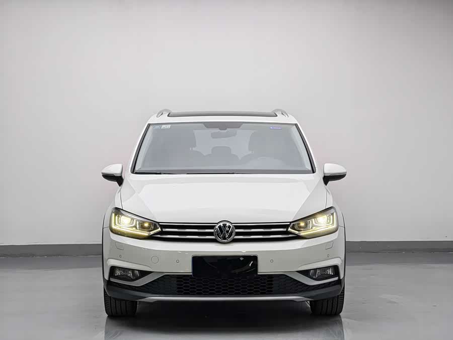 Volkswagen Touran 2019, фото 2