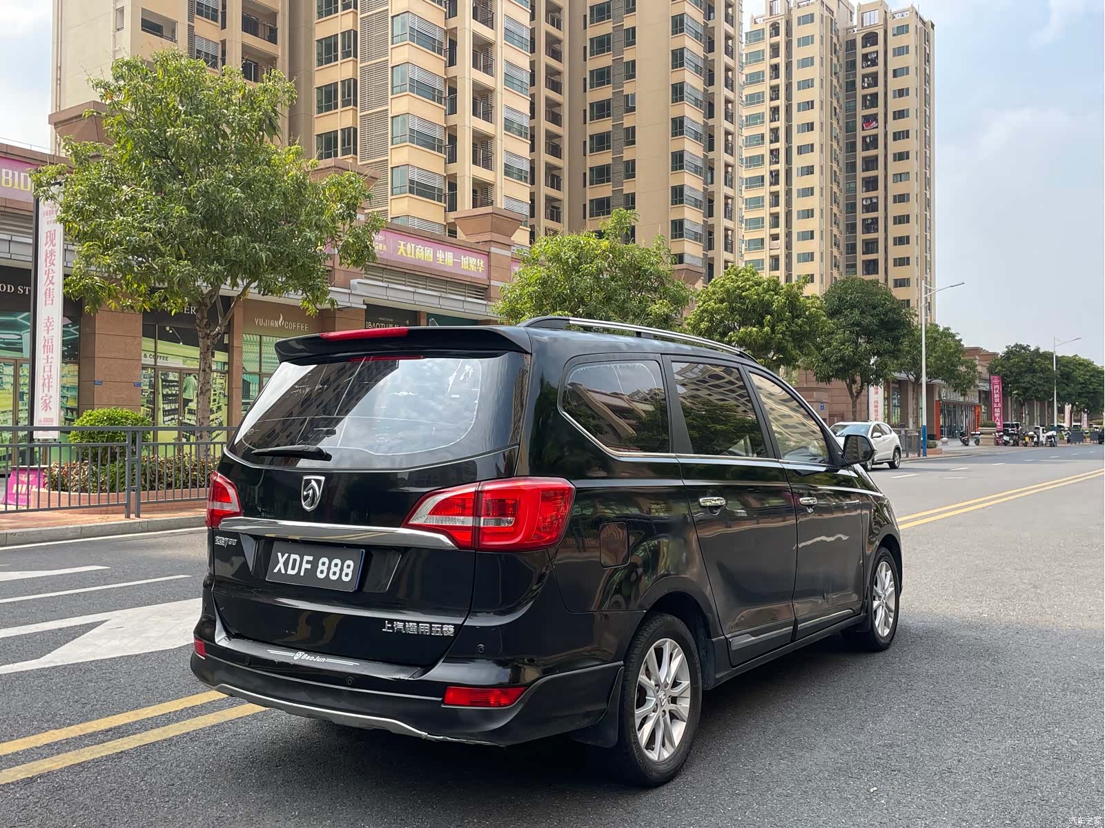 Wuling 730, 2017 8