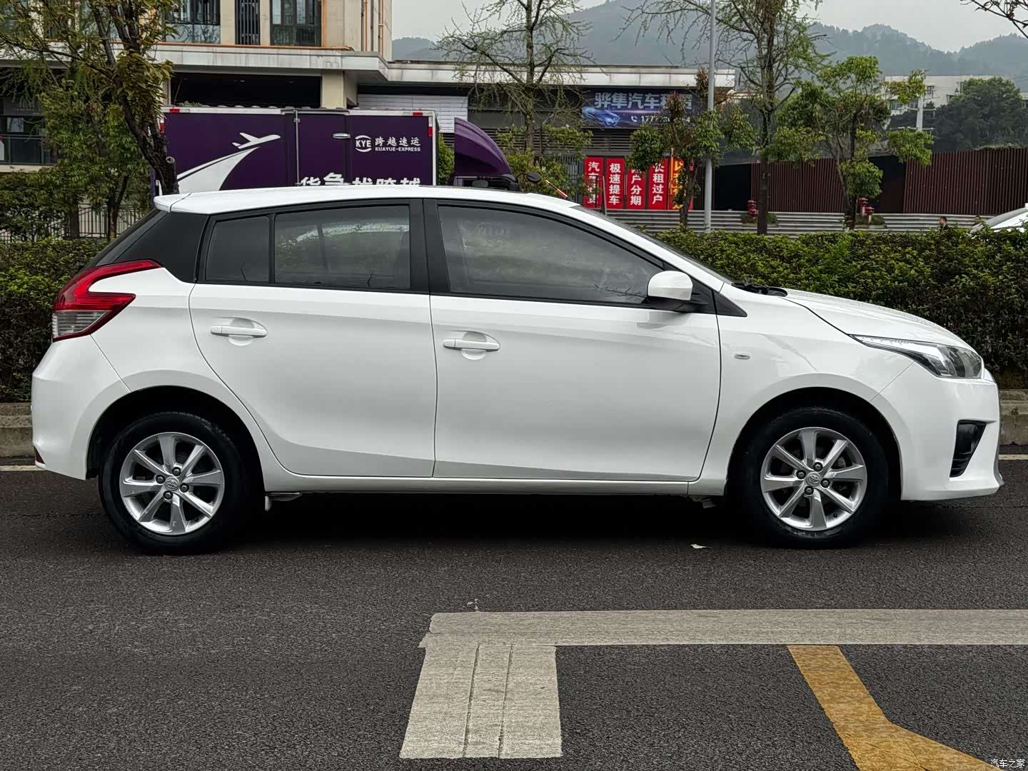 Toyota YARiS L, 2015 26