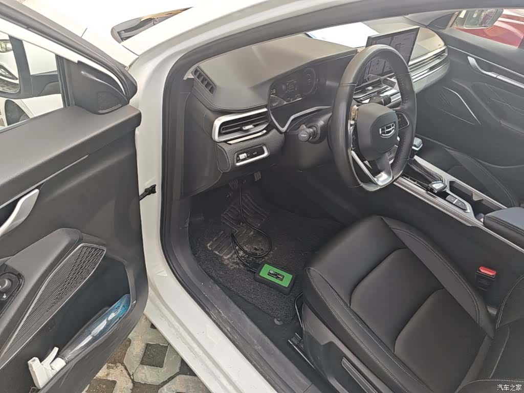 Geely Emgrand, 2024 16
