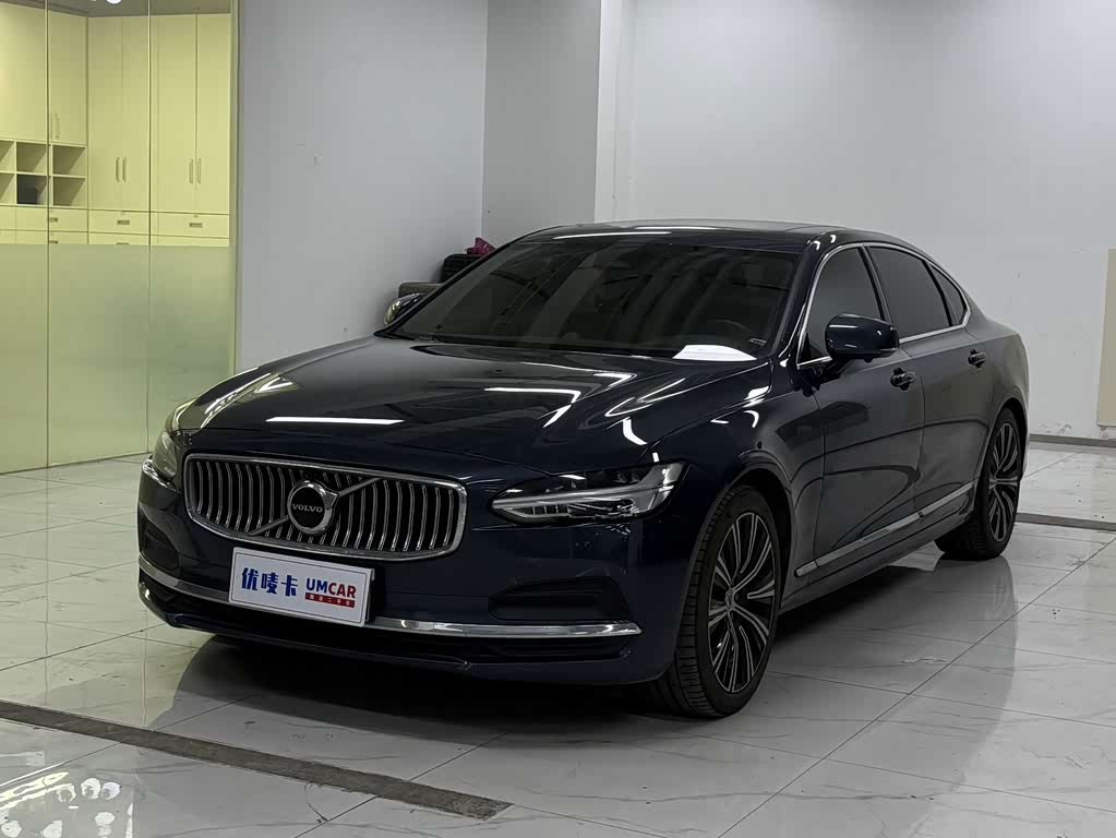 Volvo S90 2024 B5 Luxury