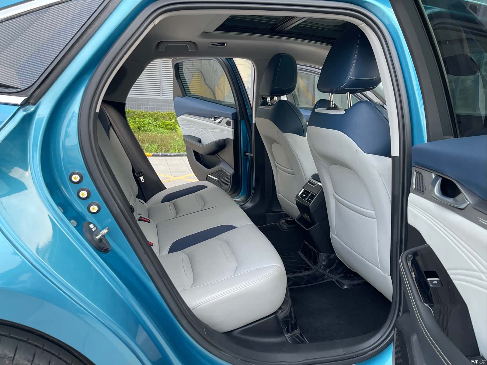 Geely Preface, 2022 11