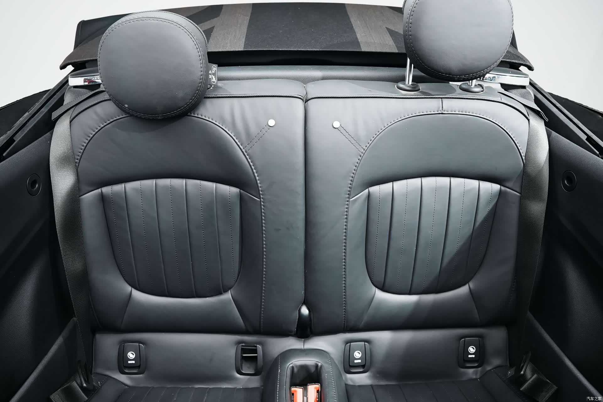 Mini Cooper, 2024 14