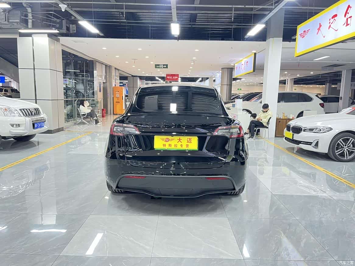Tesla Model Y, 2022 6