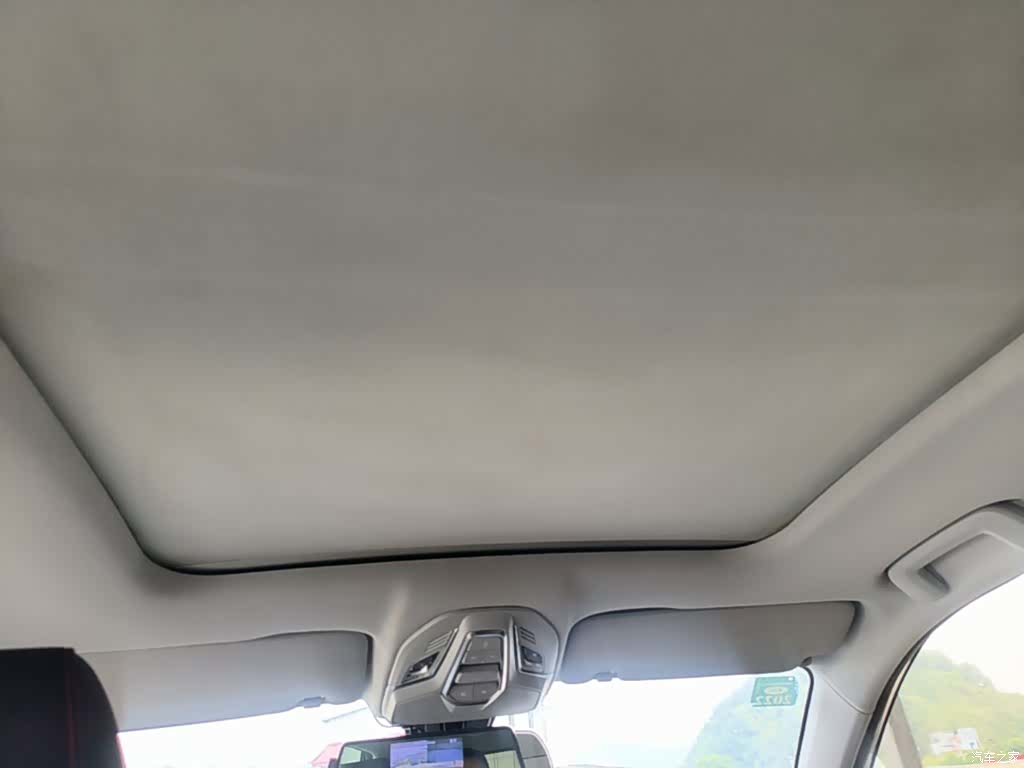 Wuling RS-3, 2020 18
