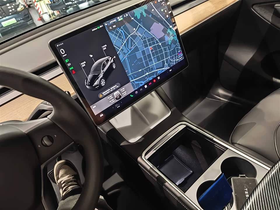 Tesla Model Y Tesla Model Y