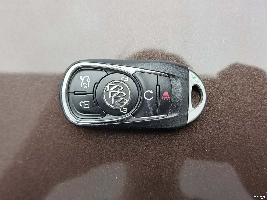 Buick LaCrosse, 2017 19