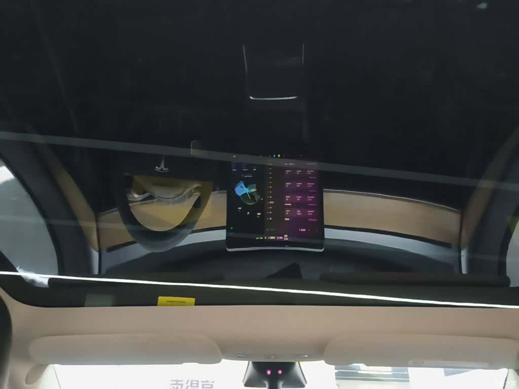Tesla Model Y, 2022 18