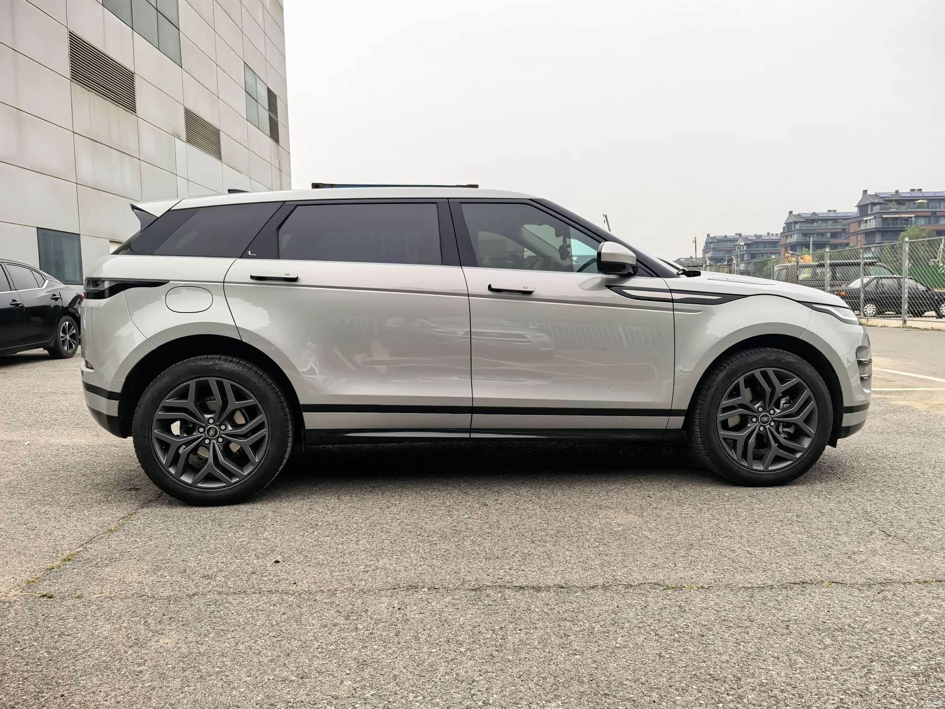 Land Rover Range Rover, 2024 3