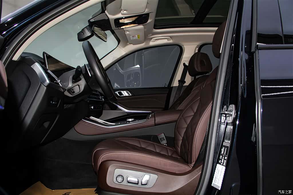 BMW X5, 2024 25