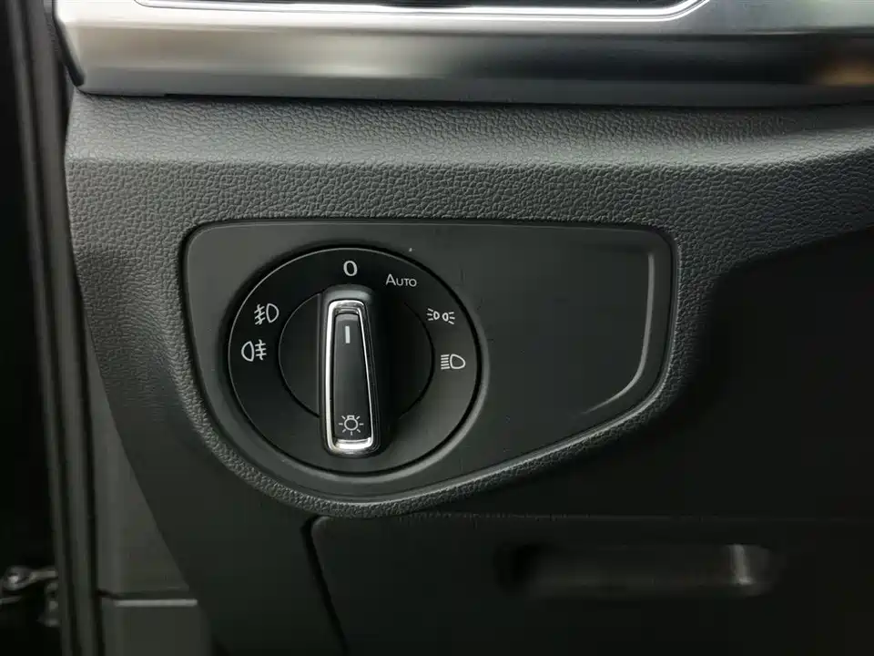 Volkswagen Tourang