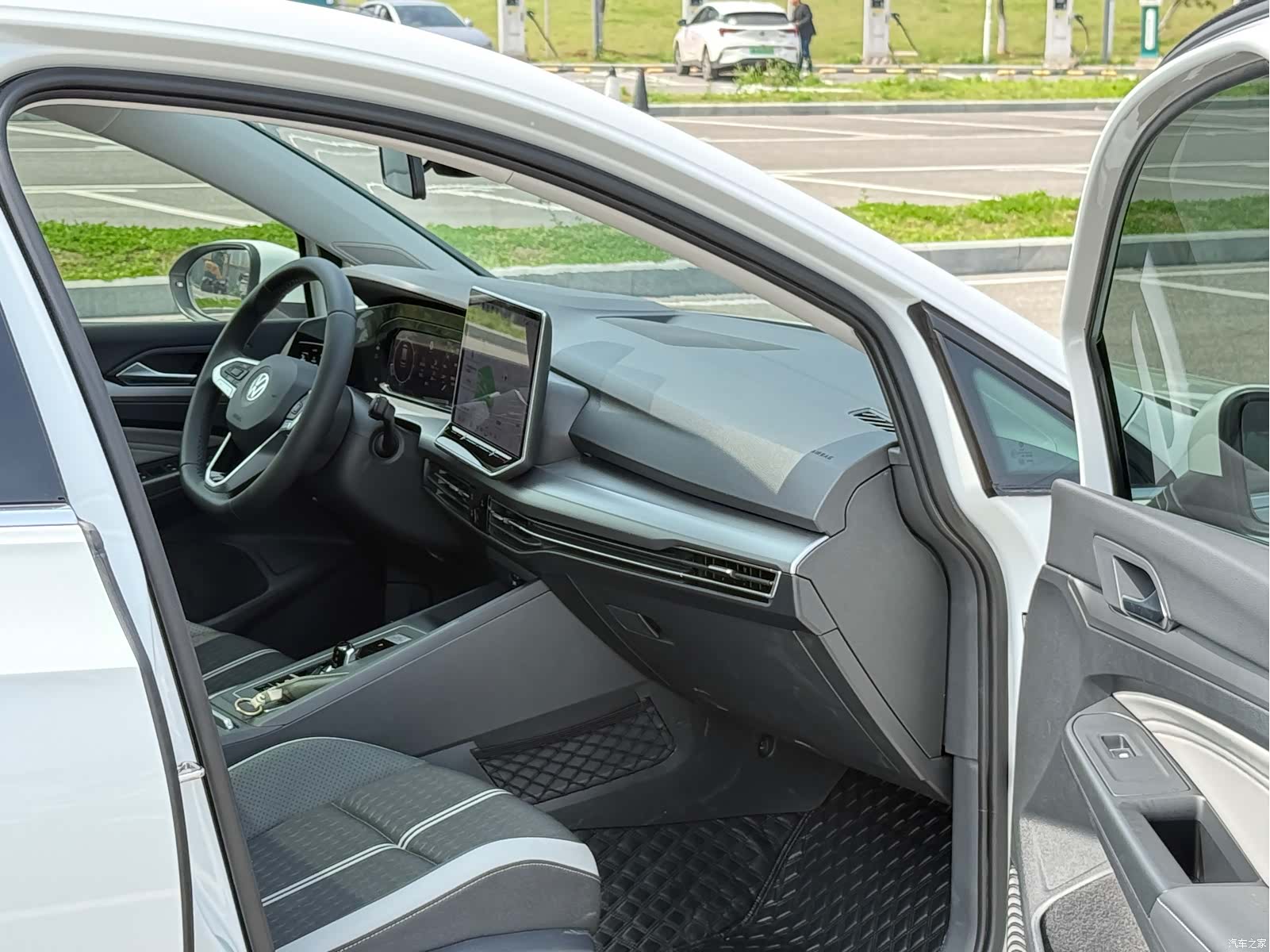 Volkswagen Golf, 2025 8