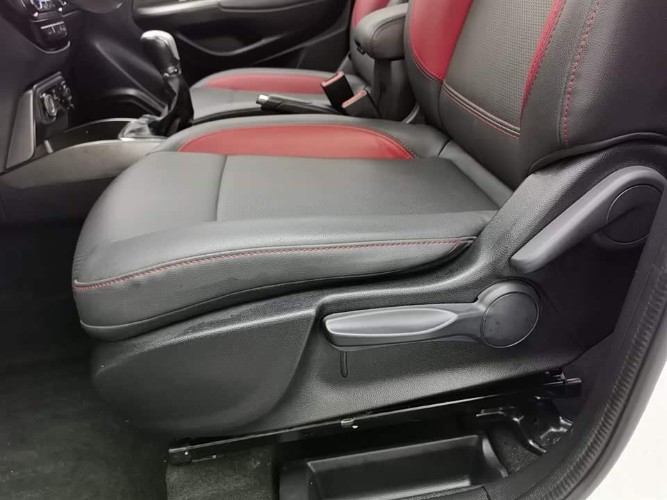 Changan CS15