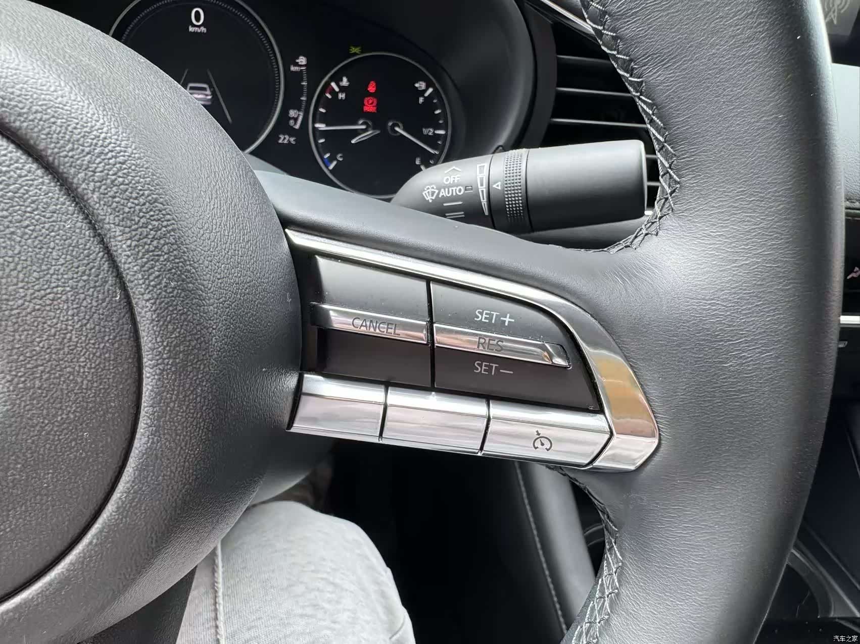 Mazda Mazda3, 2022 17