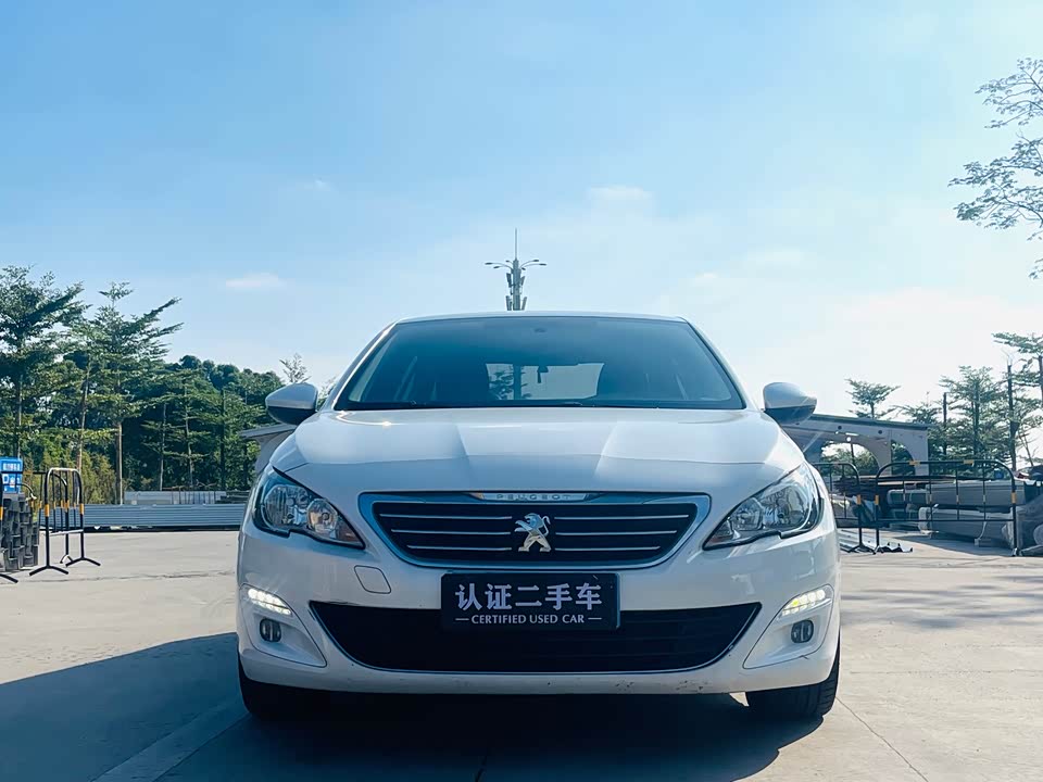 Peugeot 408