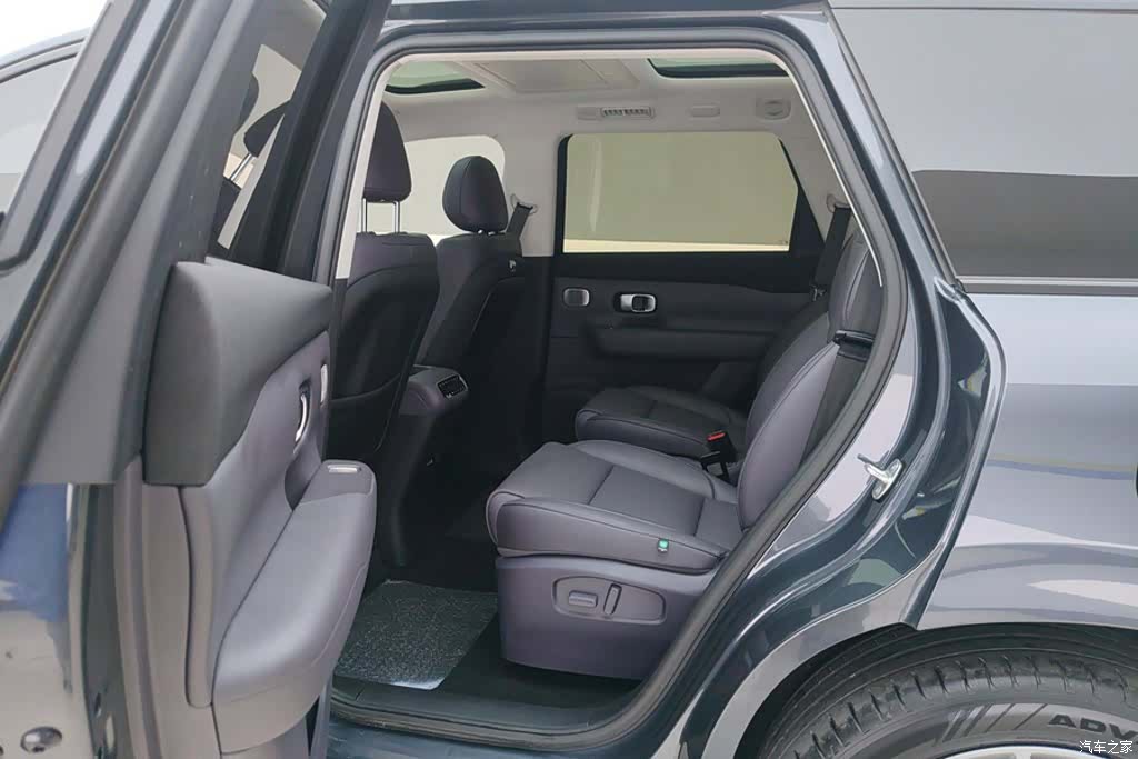 Leapmotor C16, 2024 11