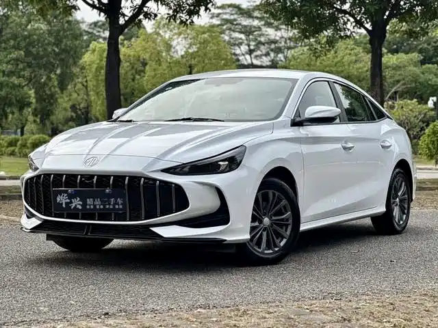 MG MG5 2025 — купить из Китая под заказ