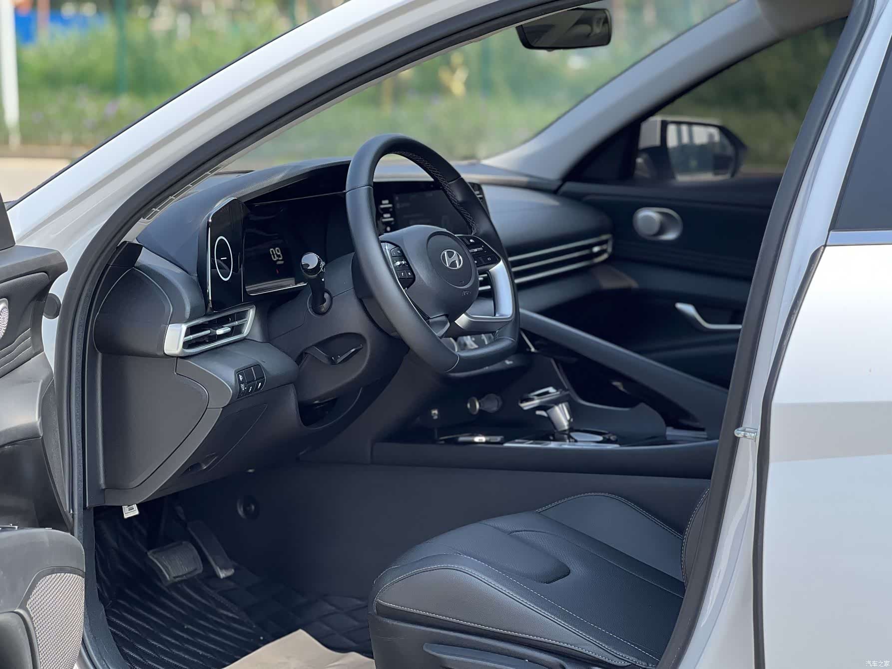 Hyundai Elantra, 2024 7