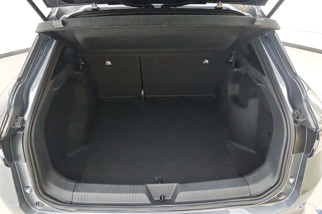 Volkswagen ID.4, 2024 4