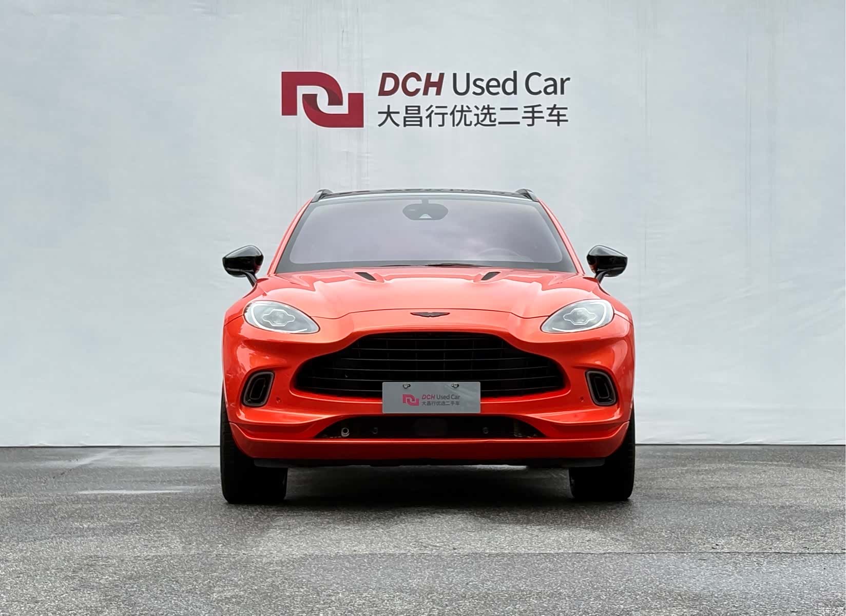 Aston Martin DBX, 2022 2