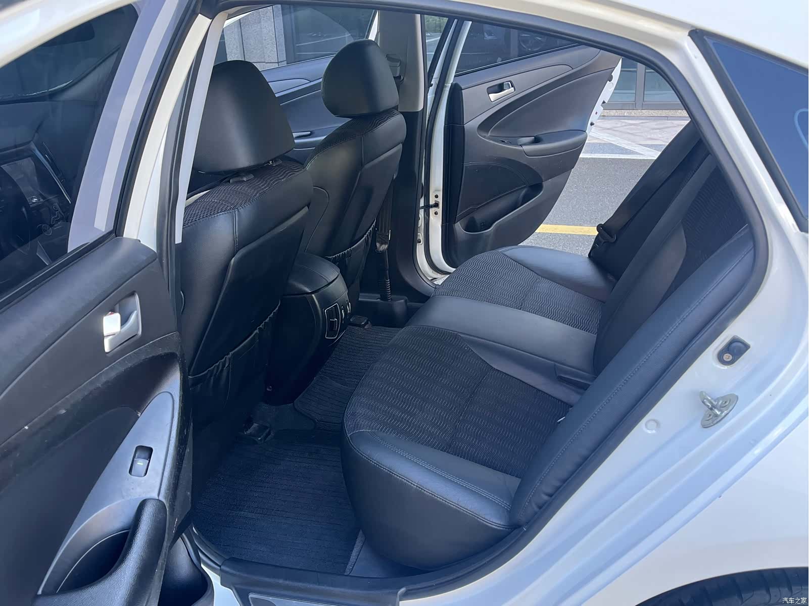 Hyundai Sonata, 2012 8