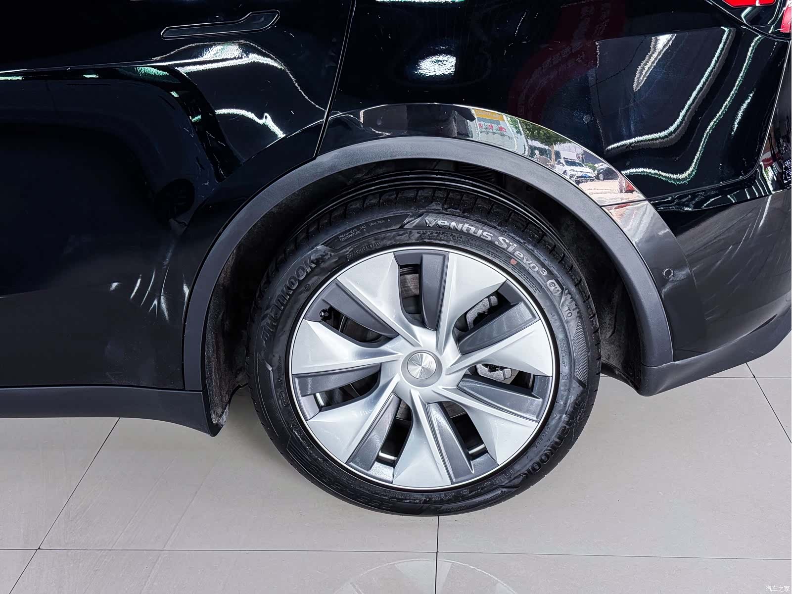 Tesla Model Y, 2022 12