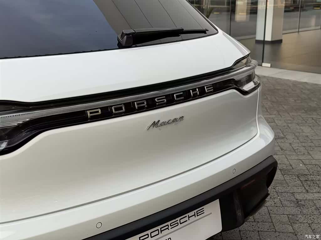 Porsche Macan, 2024 16
