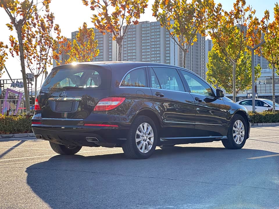 Mercedes-Benz R-class