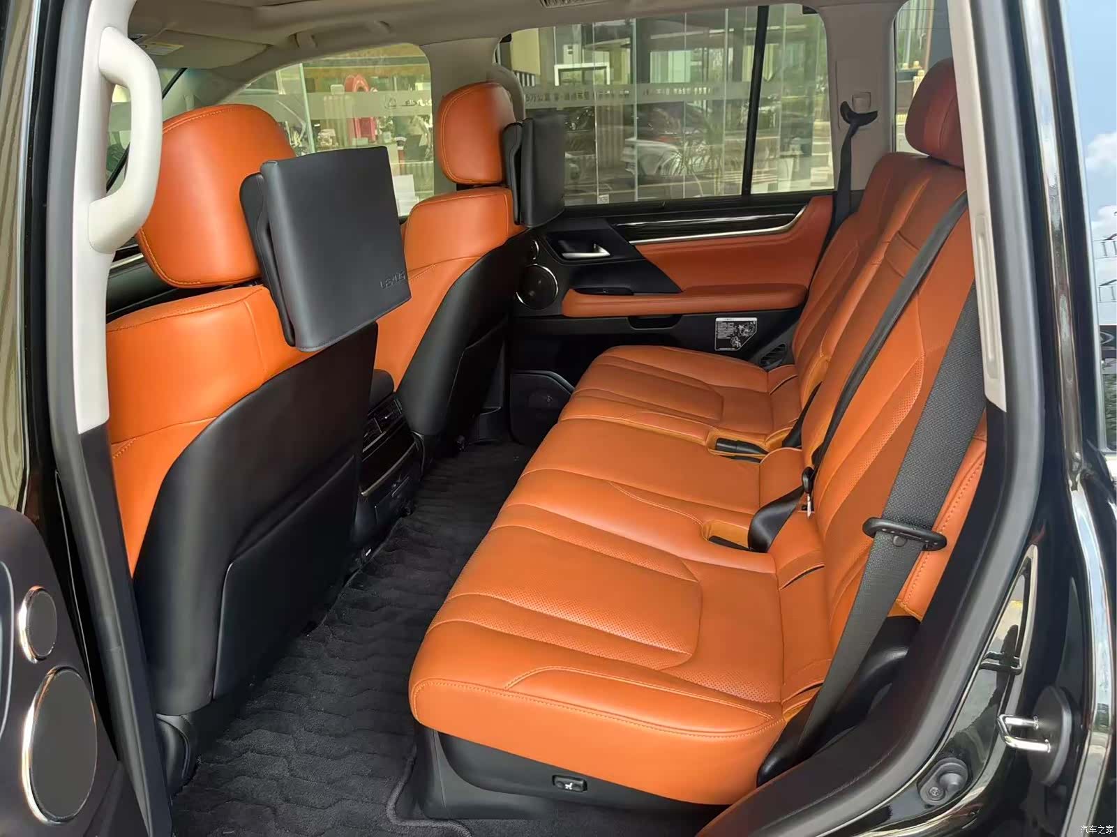 Lexus LX, 2019 8