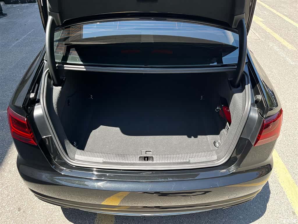 Audi A6L, 2016 9