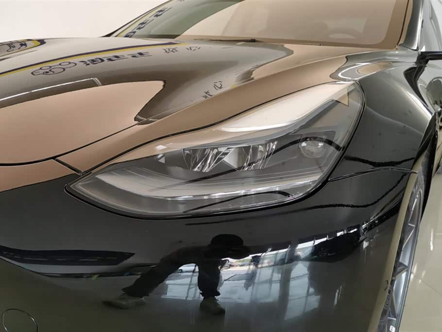 Tesla Model 3 Tesla Model 3