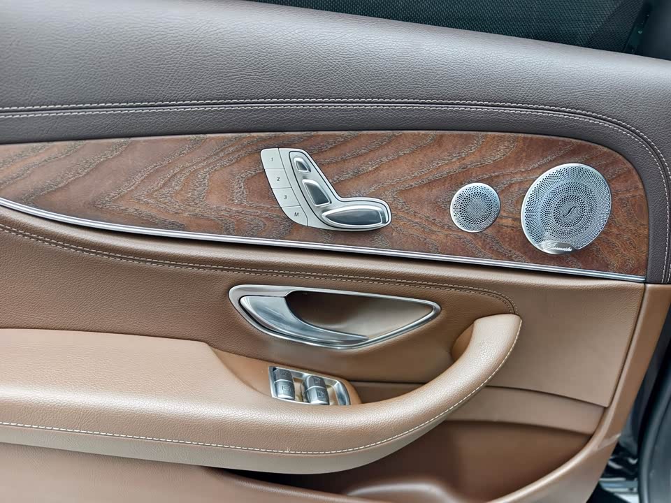 Mercedes-Benz E-class Mercedes-Benz E-class