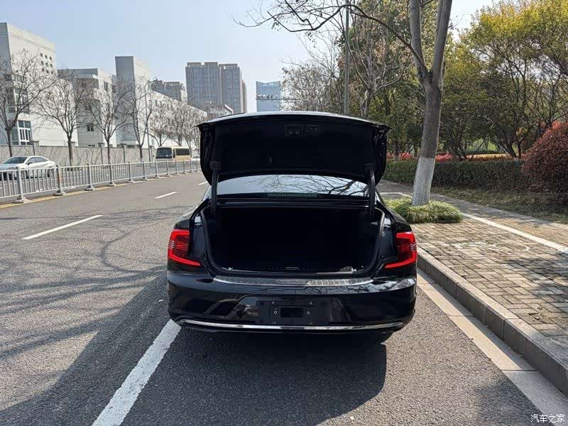 Volvo S90, 2021 14