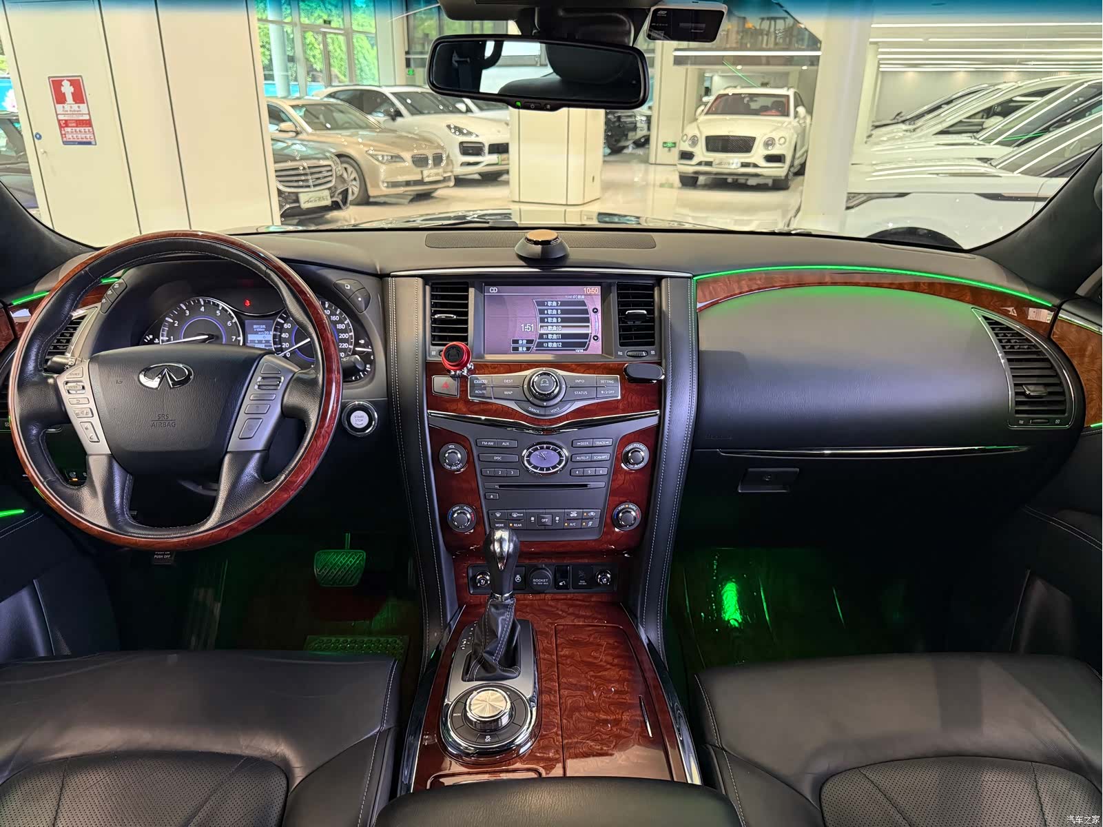 Infiniti QX80, 2017 17