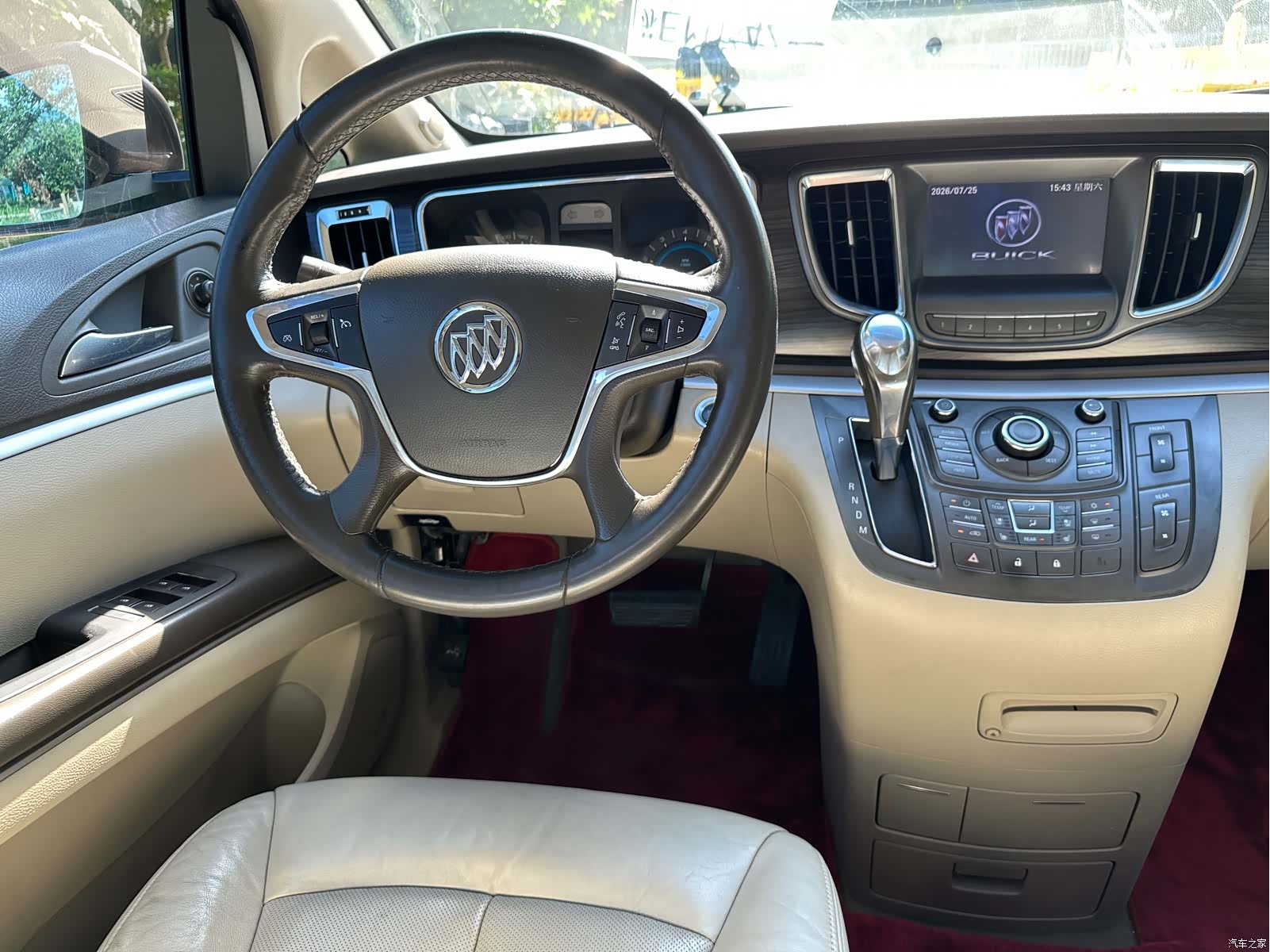 Buick GL8, 2013 10