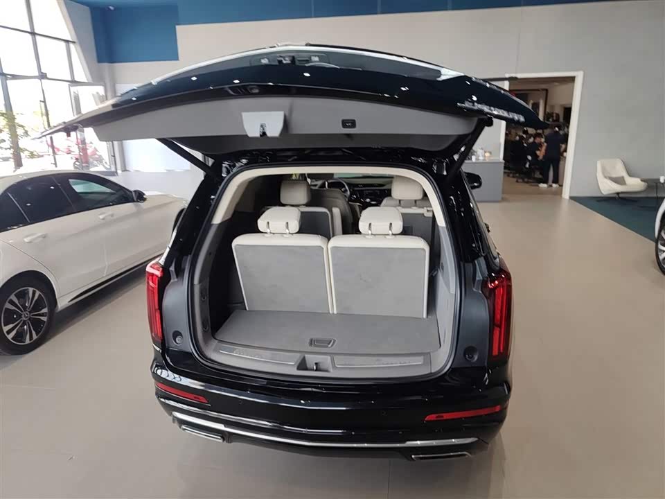 Cadillac XT6